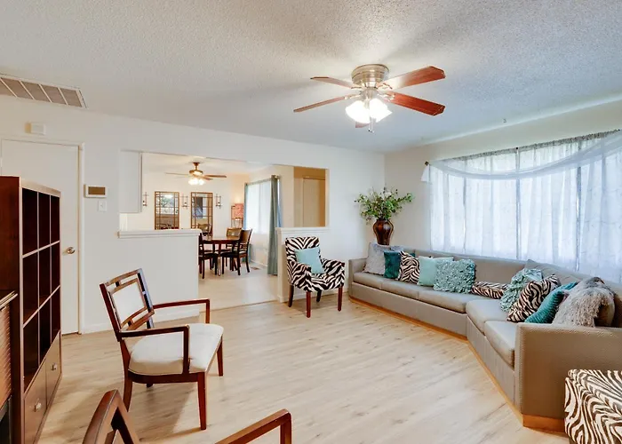 Breezy Fresno Home - Near Airport And Downtown