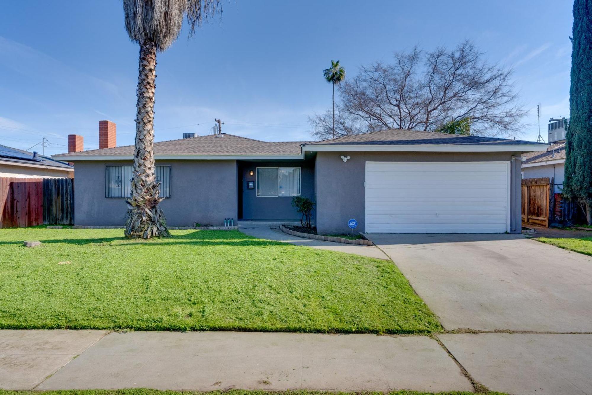 Breezy - Near Airport And Downtown Fresno