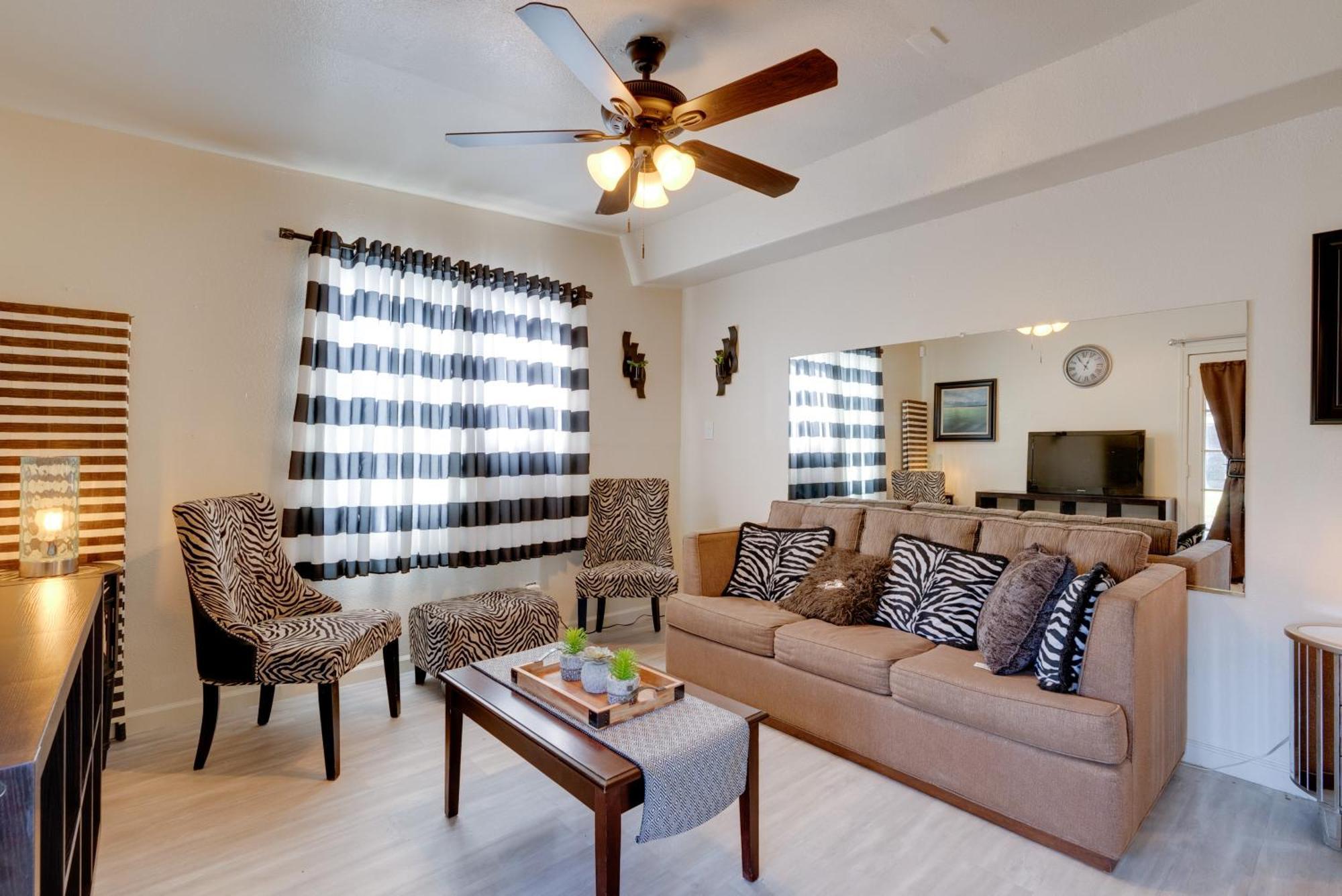 Breezy - Near Airport And Downtown Hébergement de vacances Fresno